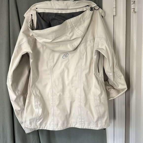 Cloudveil Gore-Tex Softshell - Picture 16 of 16